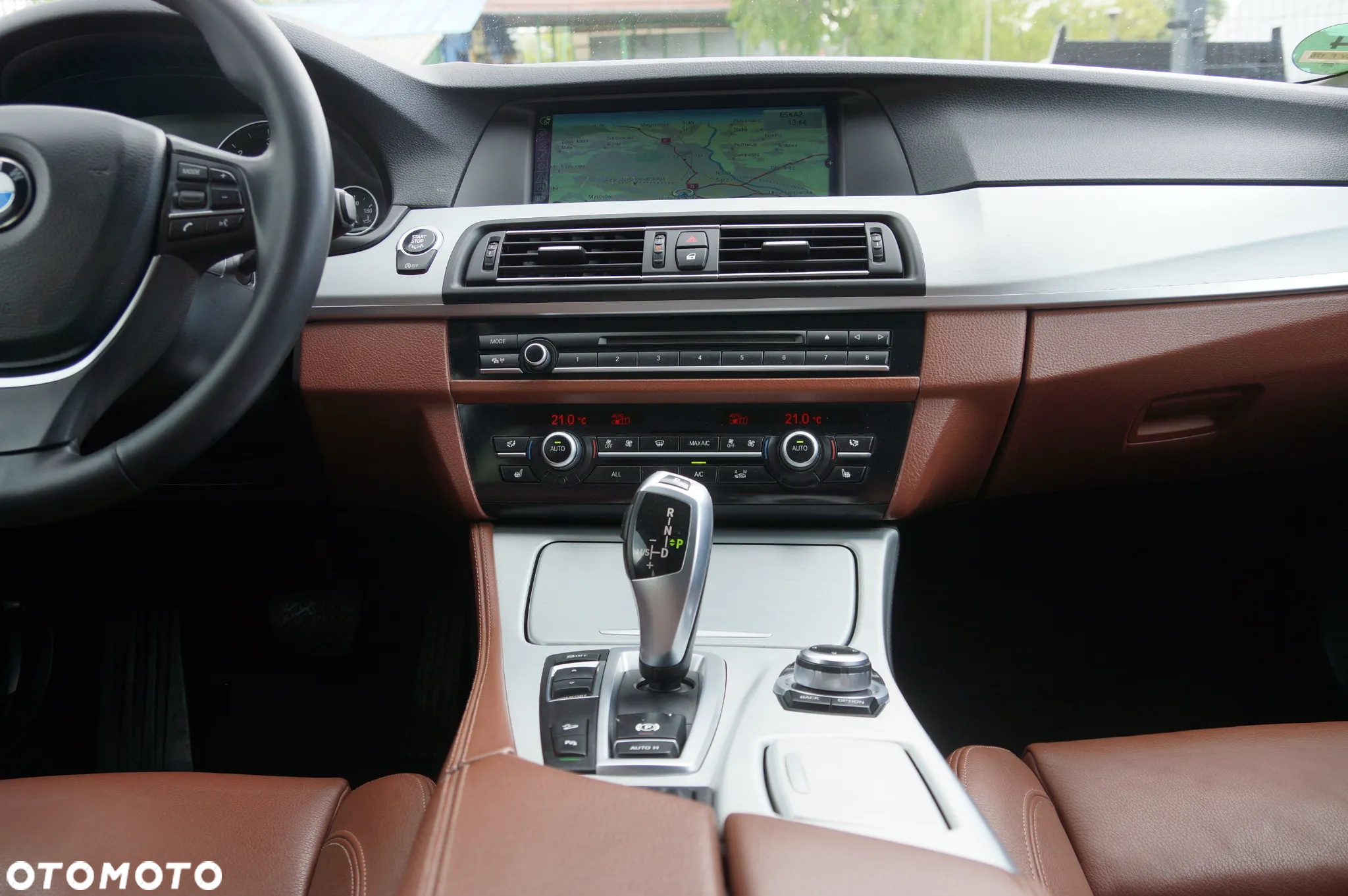 BMW Seria 5 530d xDrive Touring Sport-Aut - 13