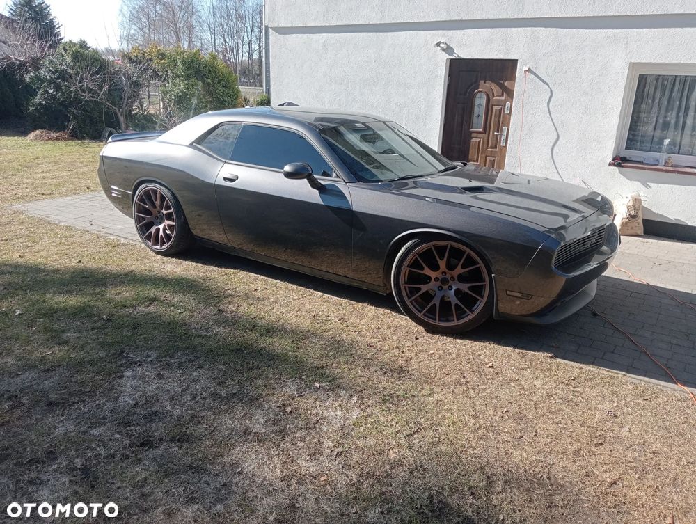 Dodge Challenger - 22