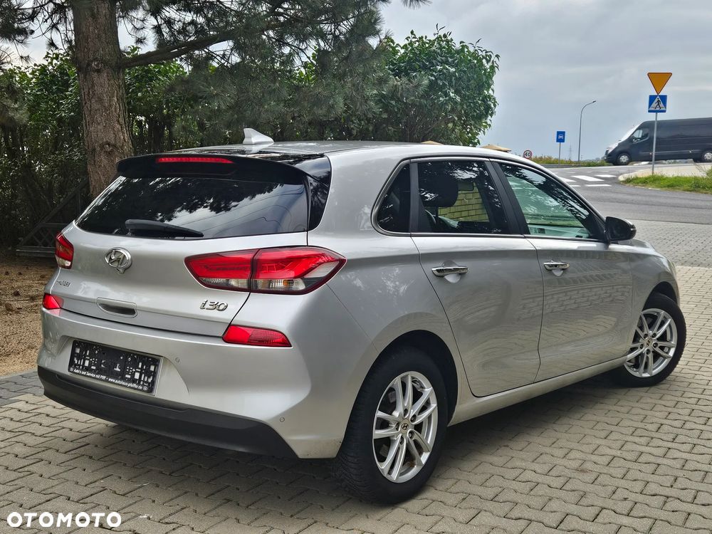 Hyundai i30 i30cw 1.6 CRDi Intro Edition - 10