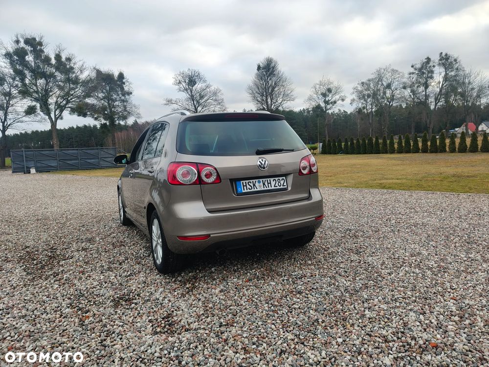 Volkswagen Golf Plus 1.6 TDI DPF Style - 23