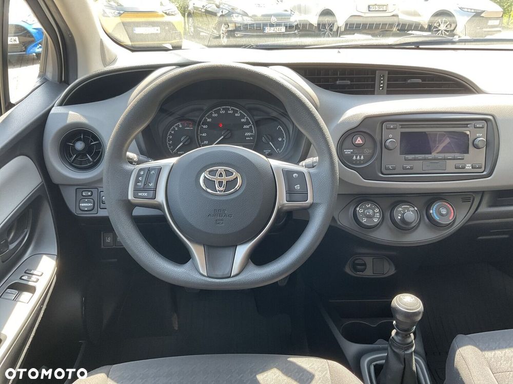 Toyota Yaris - 8