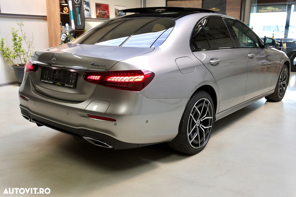 Mercedes-Benz E 300 4MATIC Aut. - 3