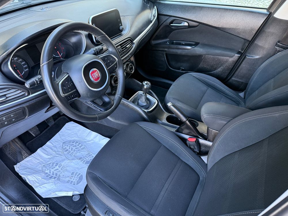 Fiat Tipo Station Wagon 1.6 M-Jet Lounge Tech J17 - 8