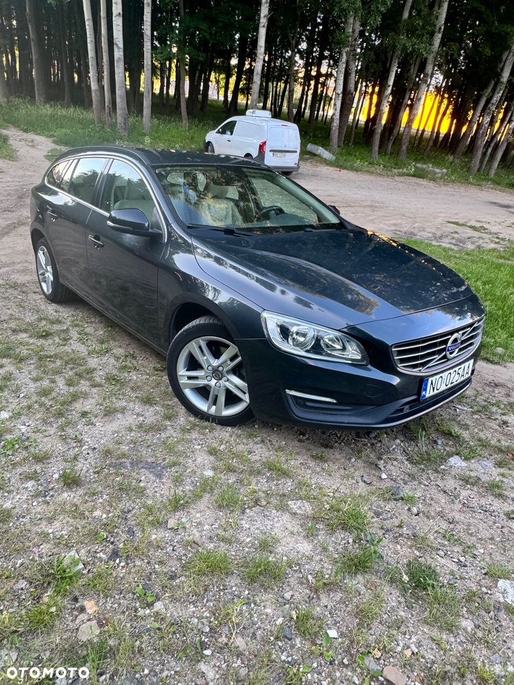 Volvo V60 D4 Summum - 2