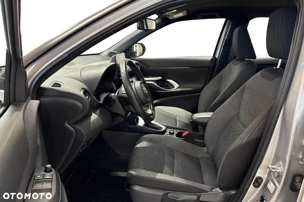 Toyota Yaris Cross - 17