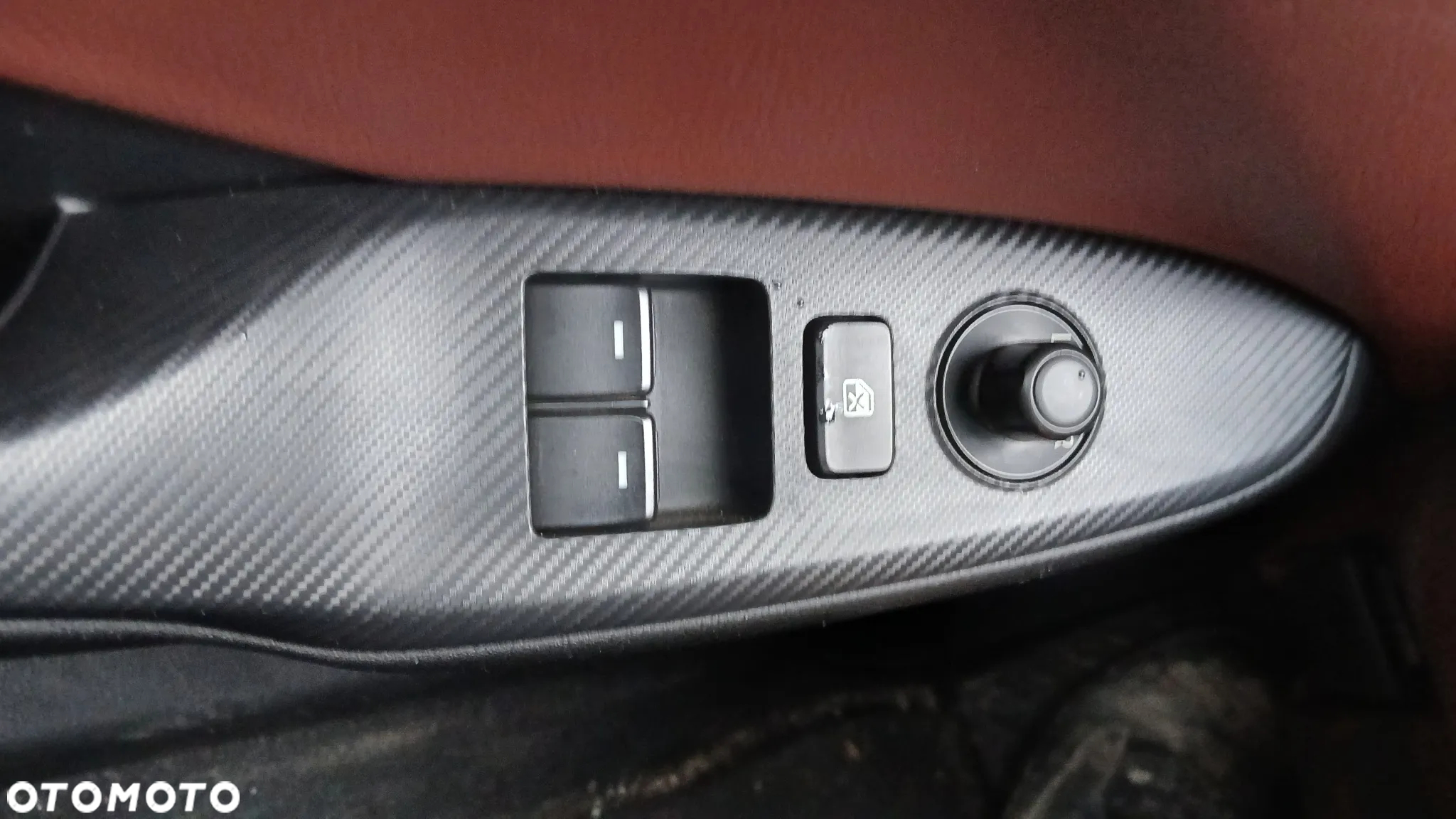 Mazda MX-5 SKYACTIV-G 160 SAKURA - 26