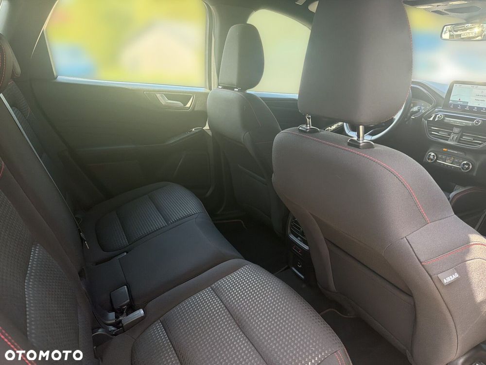 Ford Kuga - 17