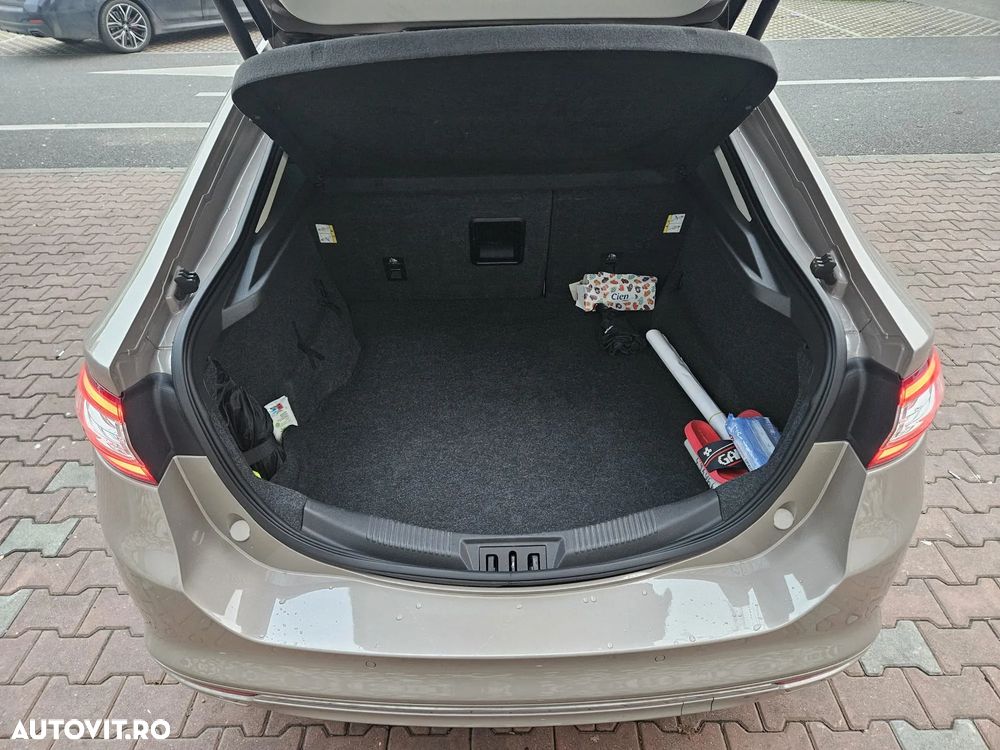 Ford Mondeo Vignale 2.0 TDCi Powershift AWD - 12