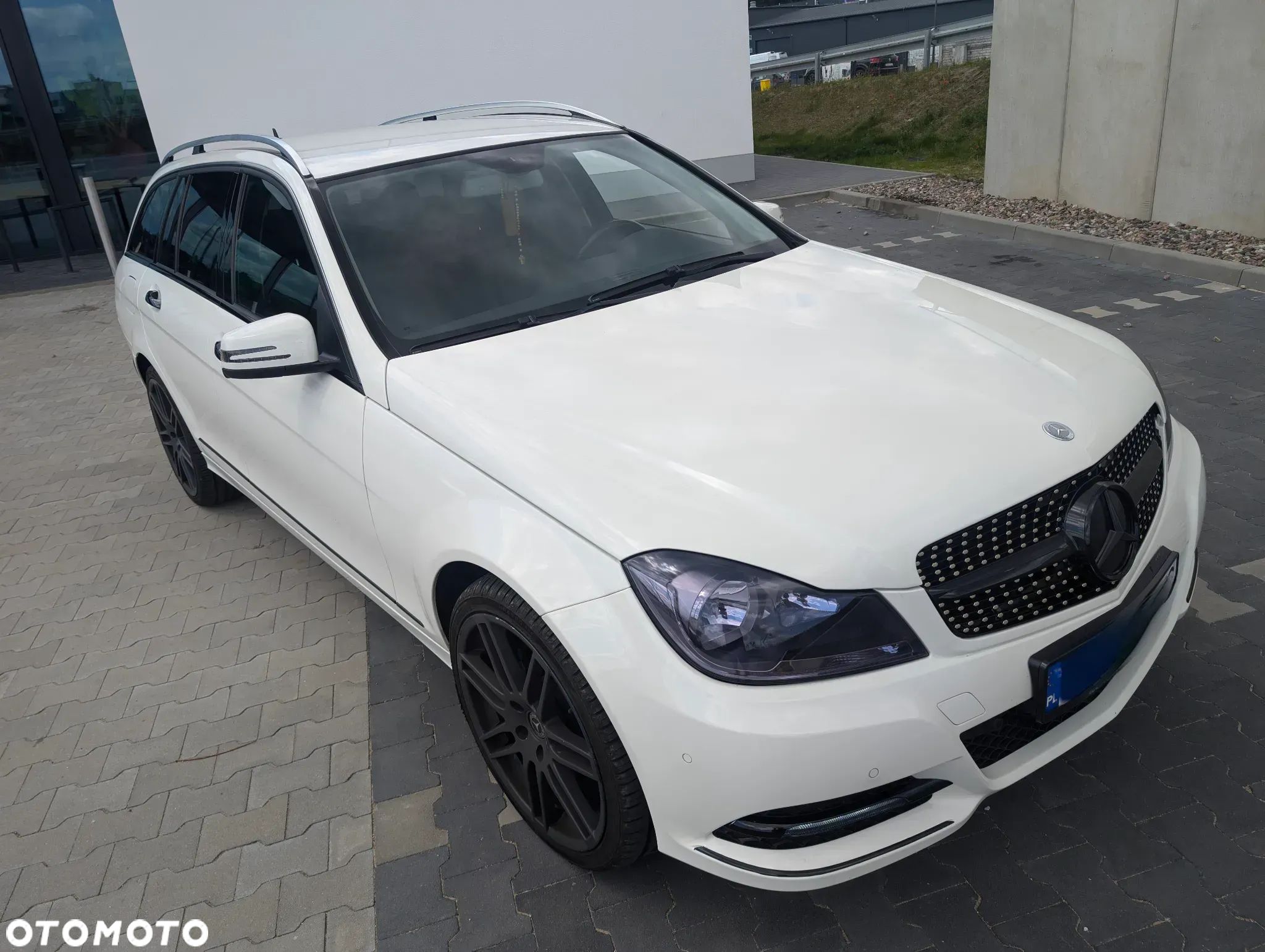 Mercedes-Benz Klasa C 180 T CGI Automatik BlueEFFICIENCY Avantgarde - 1