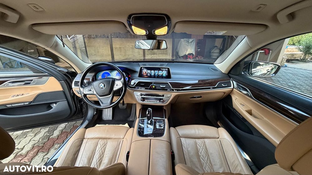 BMW Seria 7 740d xDrive - 13