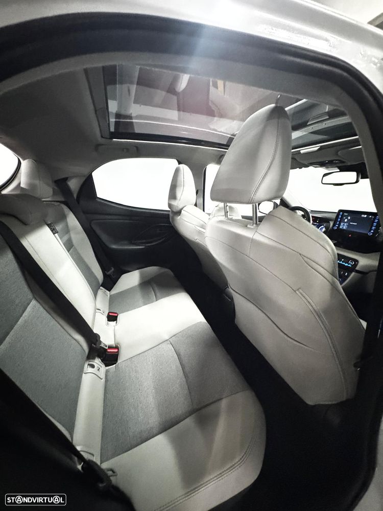 Toyota Yaris 1.5 HDF Luxury - 8