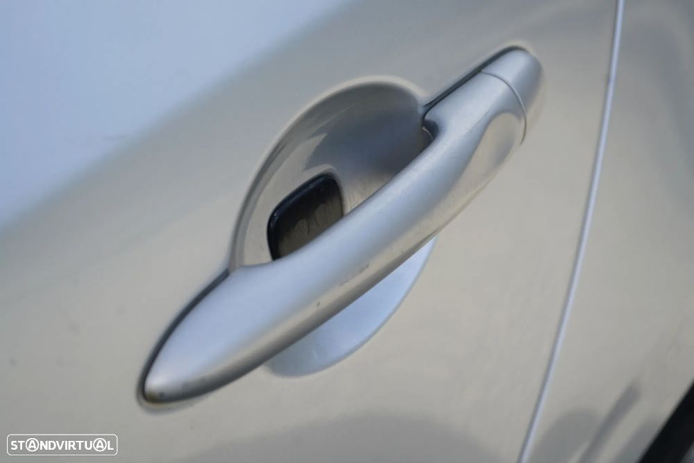 Renault Mégane 1.5 dCi Dynamique - 9
