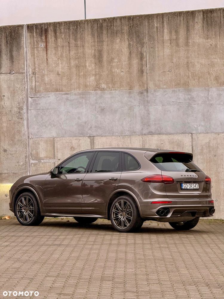 Porsche Cayenne GTS Tiptronic S - 3