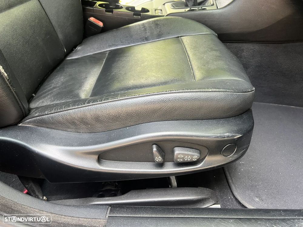 BMW 320 d Sport - 11
