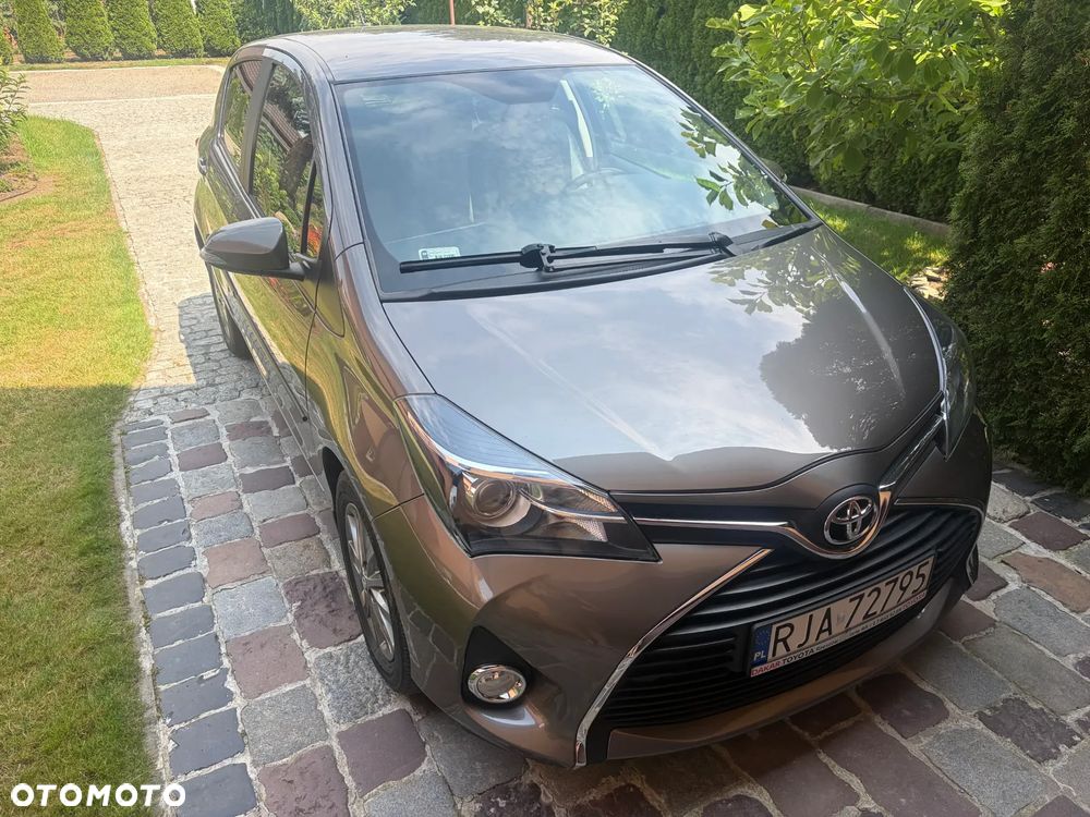 Toyota Yaris 1.33 Premium - 6
