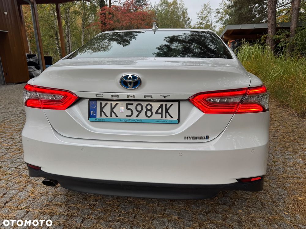 Toyota Camry 2.5 Hybrid Executive CVT - 9