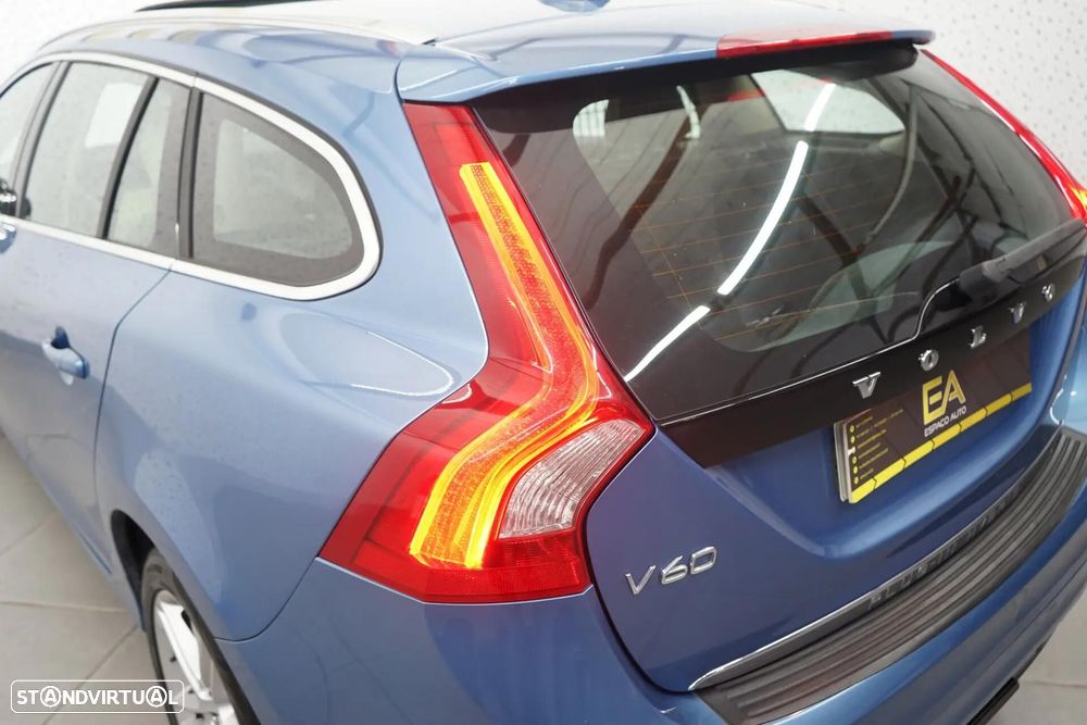 Volvo V60 2.4 D6 Summum AWD Phev - 14