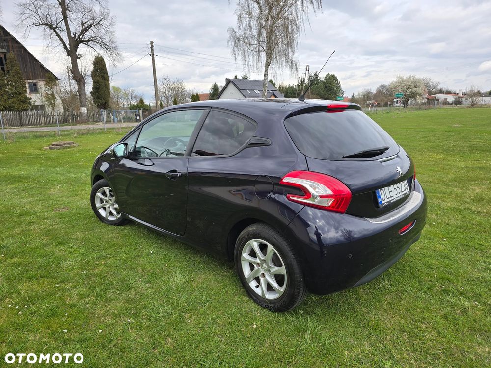 Peugeot 208 82 VTI Style - 4