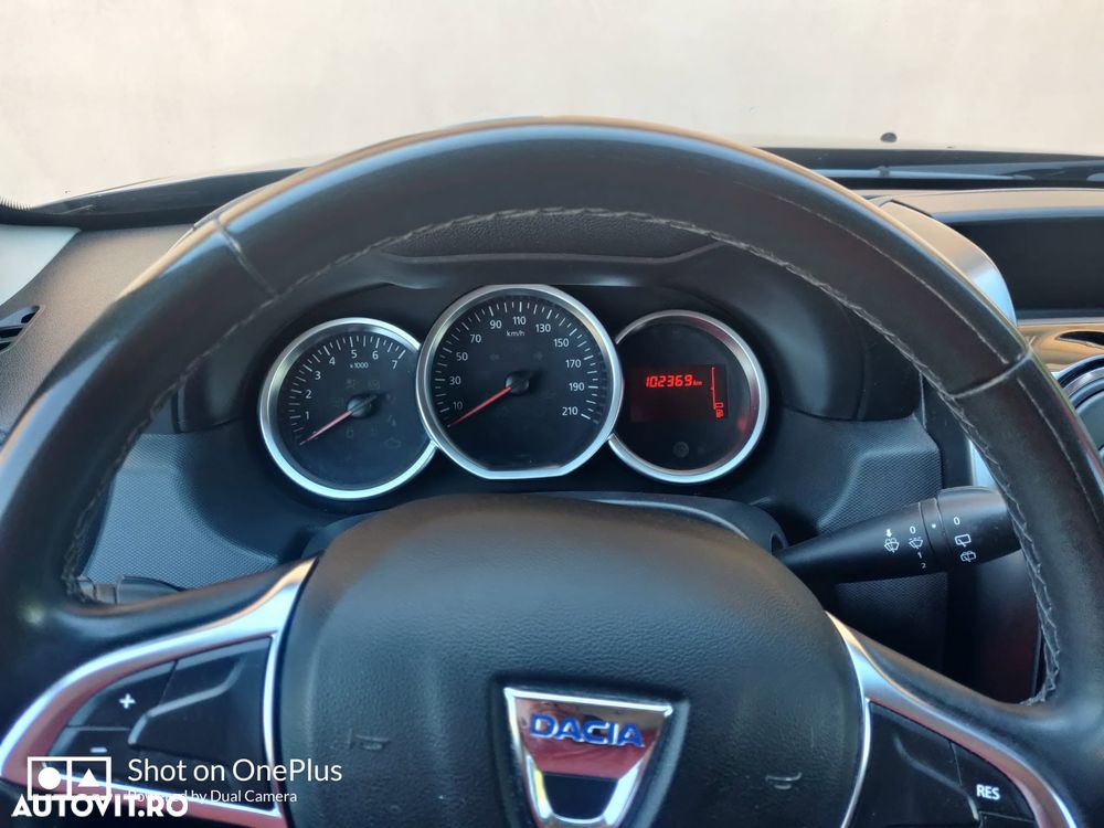 Dacia Duster 1.5 dCi 4x4 Laureate - 8