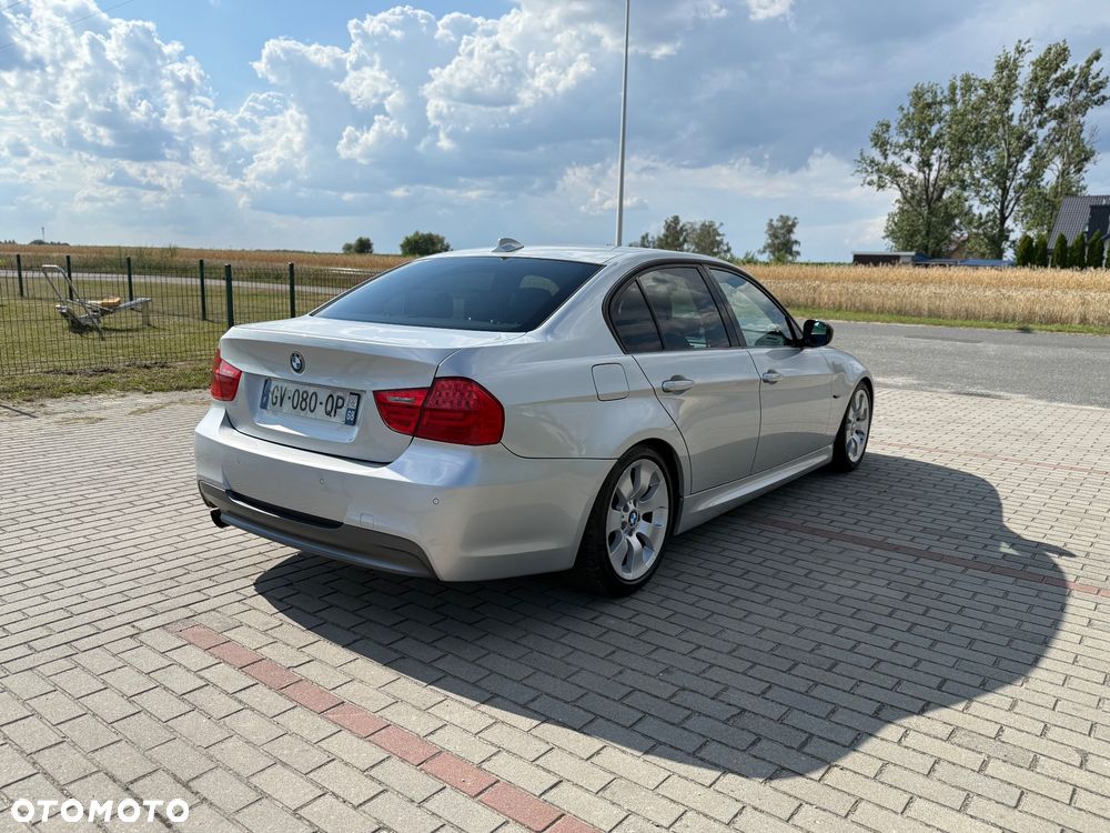 BMW Seria 3 320d Efficient Dynamic Edition Sport Line - 4