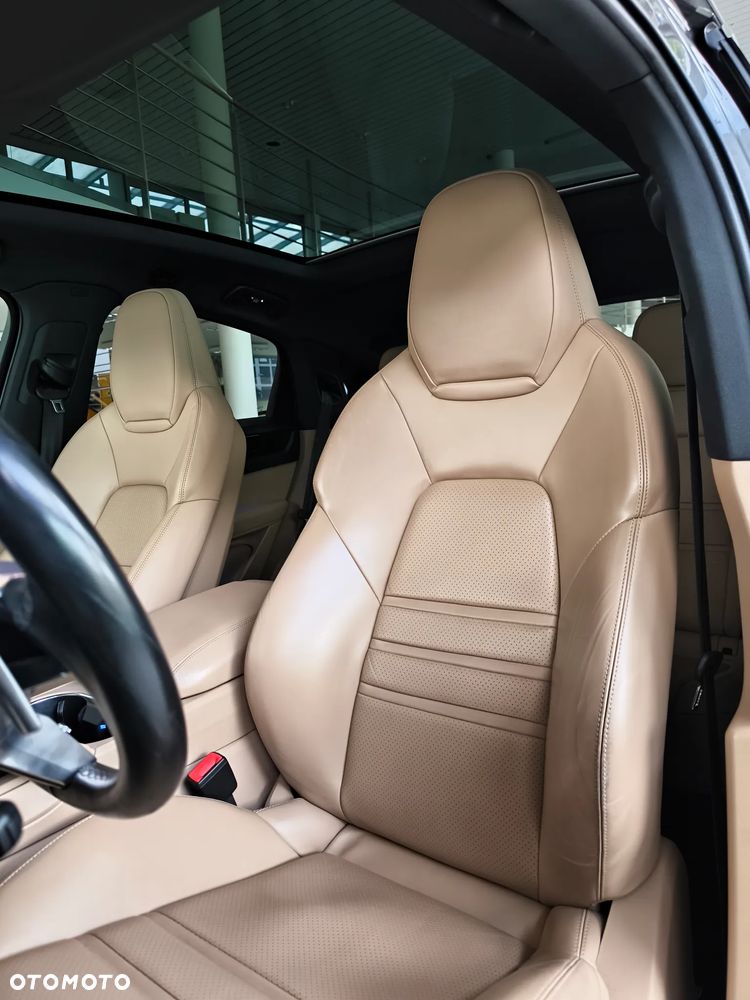 Porsche Cayenne Standard - 20