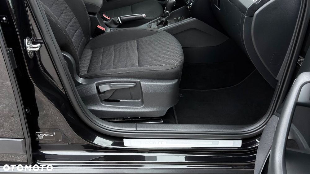 Skoda Octavia 2.0 TDI 4x4 DSG Scout - 35