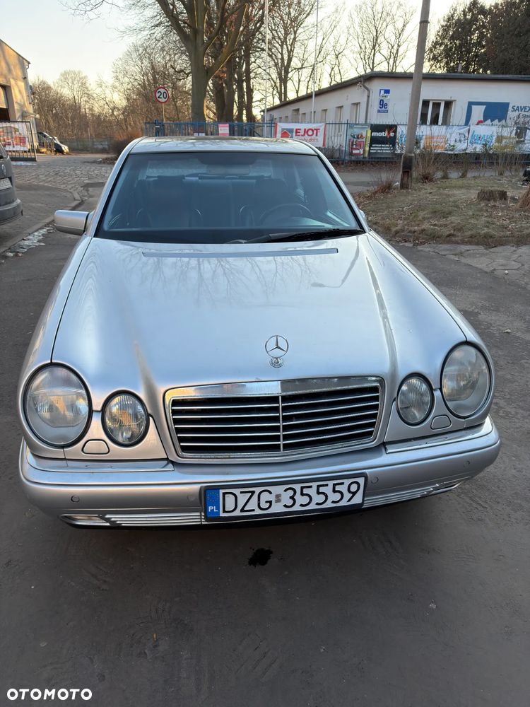 Mercedes-Benz Klasa E 430 T Avantgarde - 2