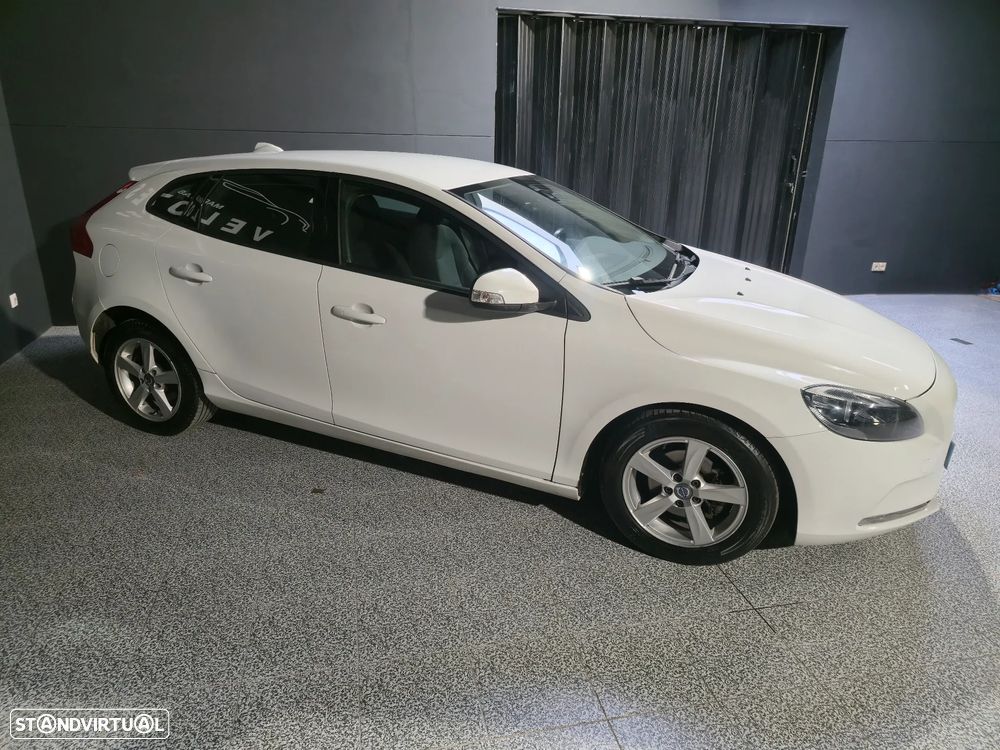 Volvo V40 2.0 D2 Kinetic - 8