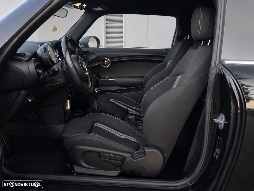 MINI 3 Portas Cooper D - 9