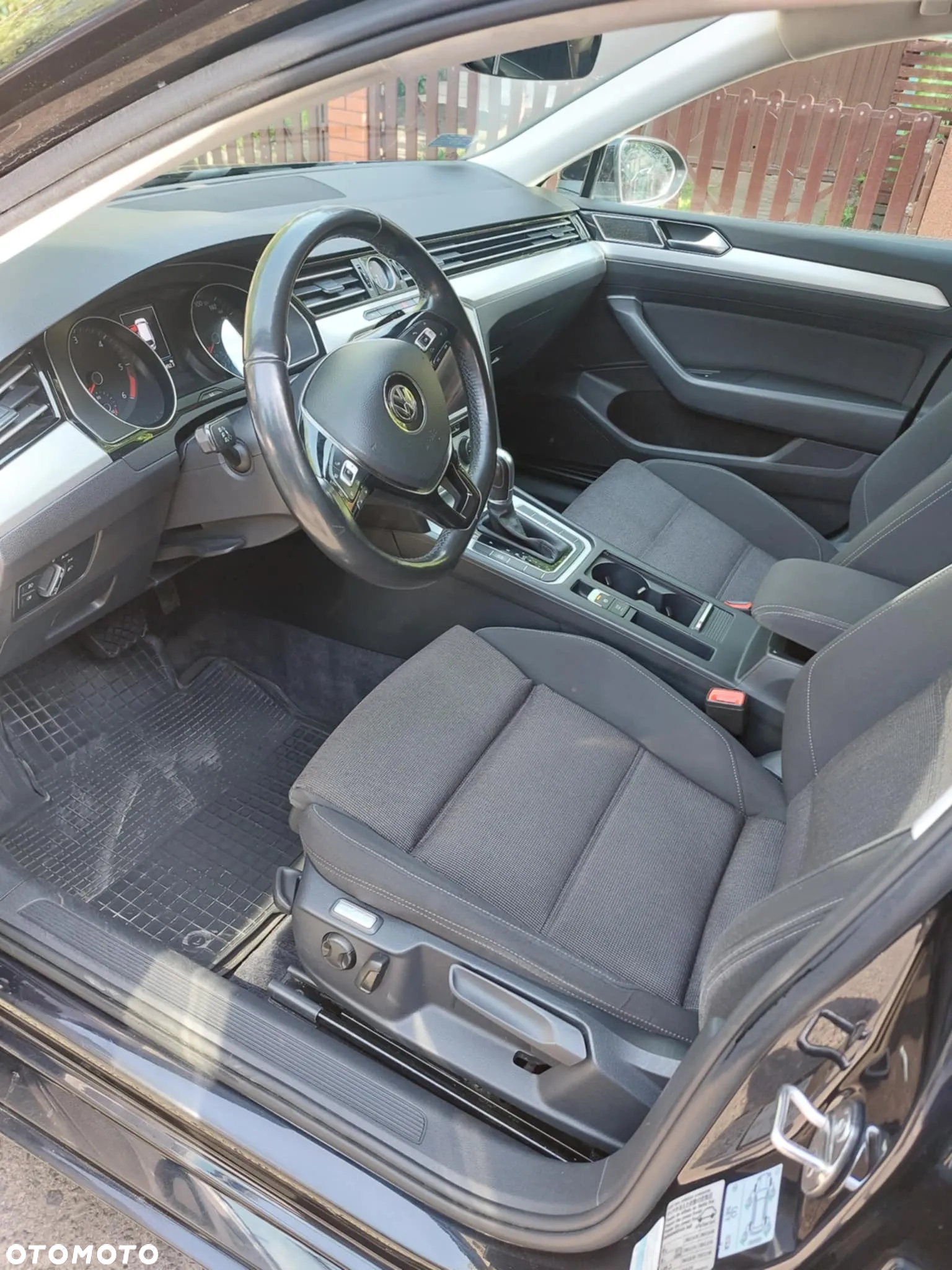 Volkswagen Passat 2.0 TDI BMT Comfortline DSG - 3