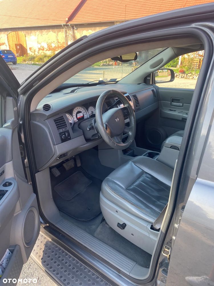 Dodge Durango 5.7 HEMI - 8