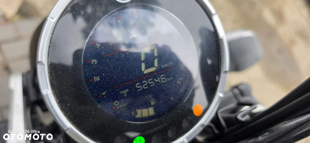 Yamaha XSR - 13