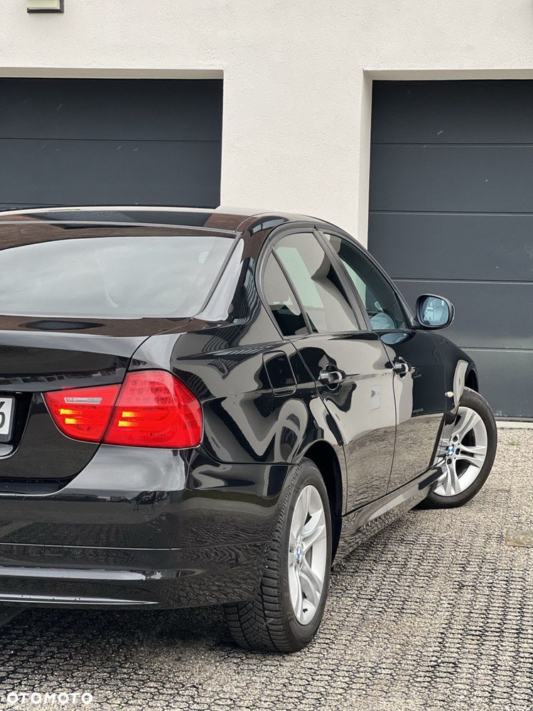 BMW Seria 3 318d DPF Edition Exclusive - 7