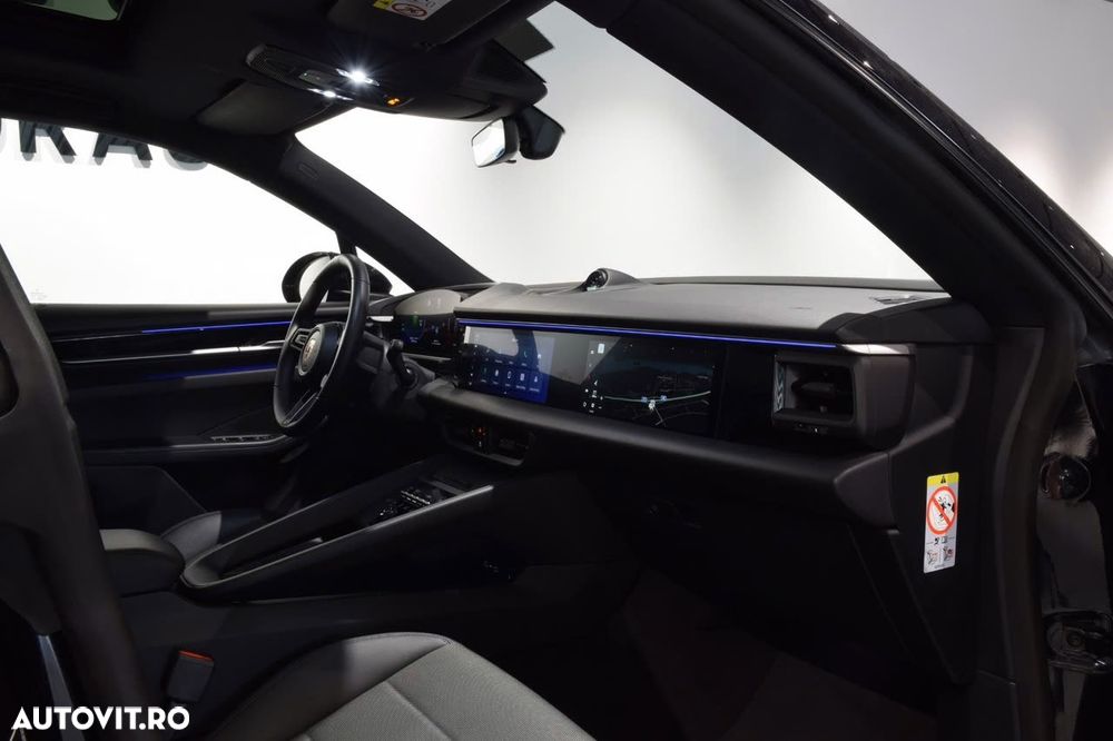 Porsche Macan Standard - 2