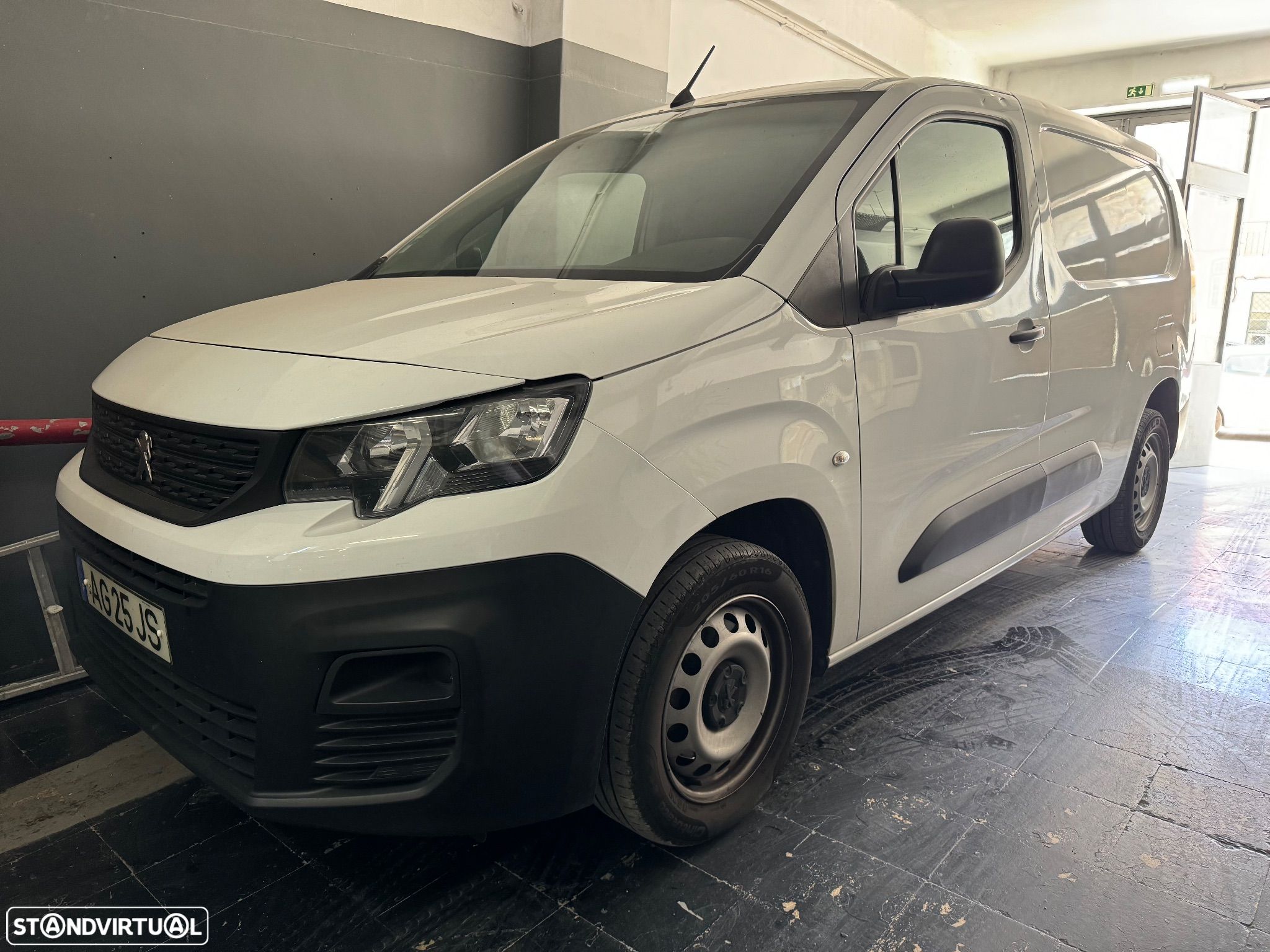 Peugeot 1.5 HDI ( 100 CV)LONGA NACIONAL - 1