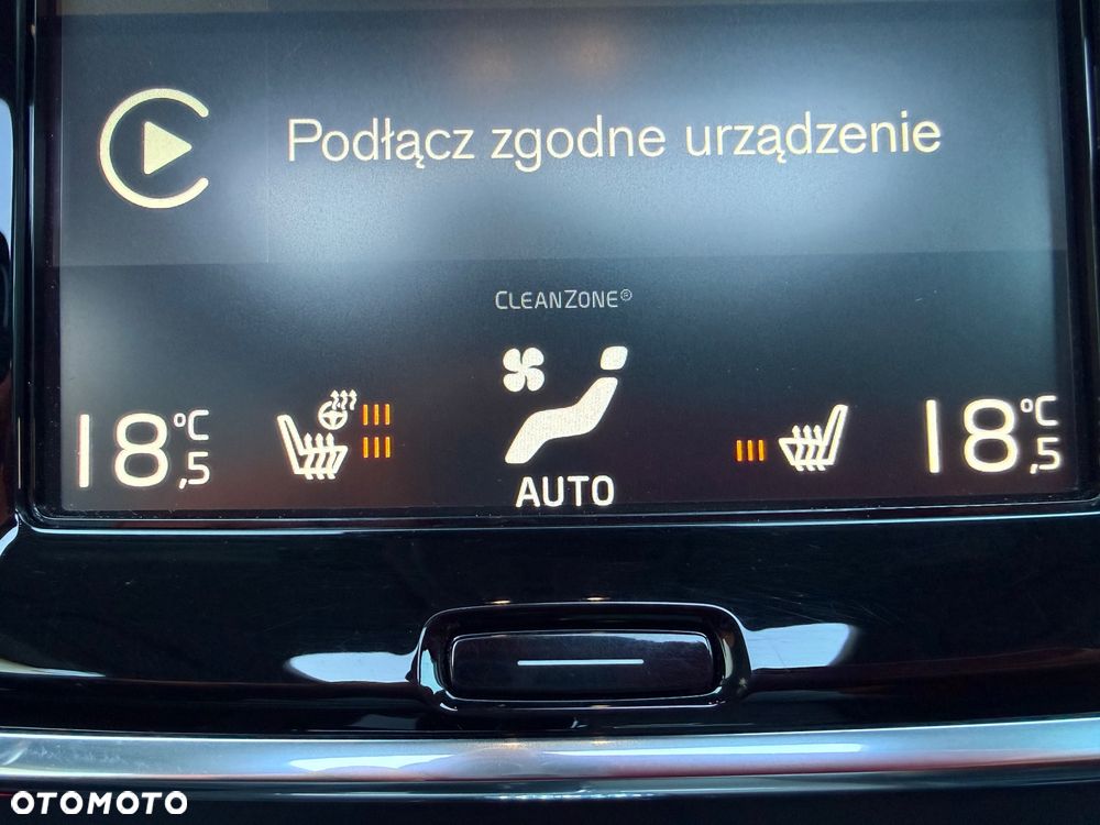 Volvo V90 Cross Country B5 D AWD Pro - 33