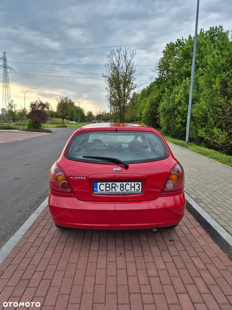 Nissan Almera 1.5 Visia - 5