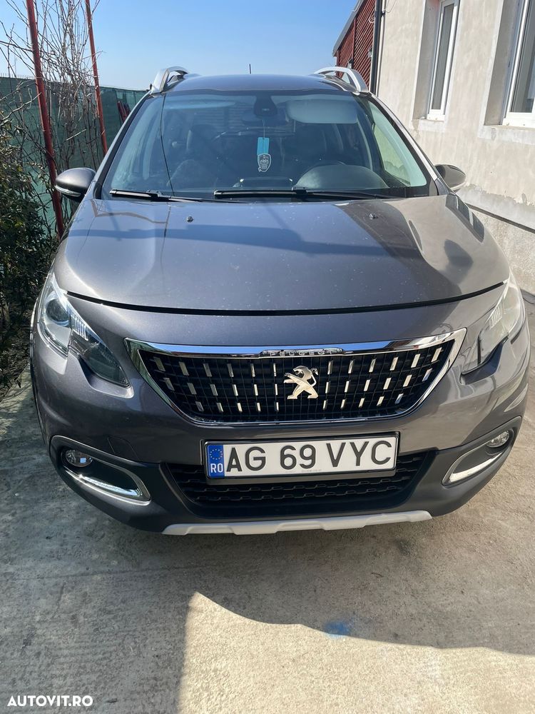 Peugeot 2008 1.2 PureTech Turbo S&S Allure - 6
