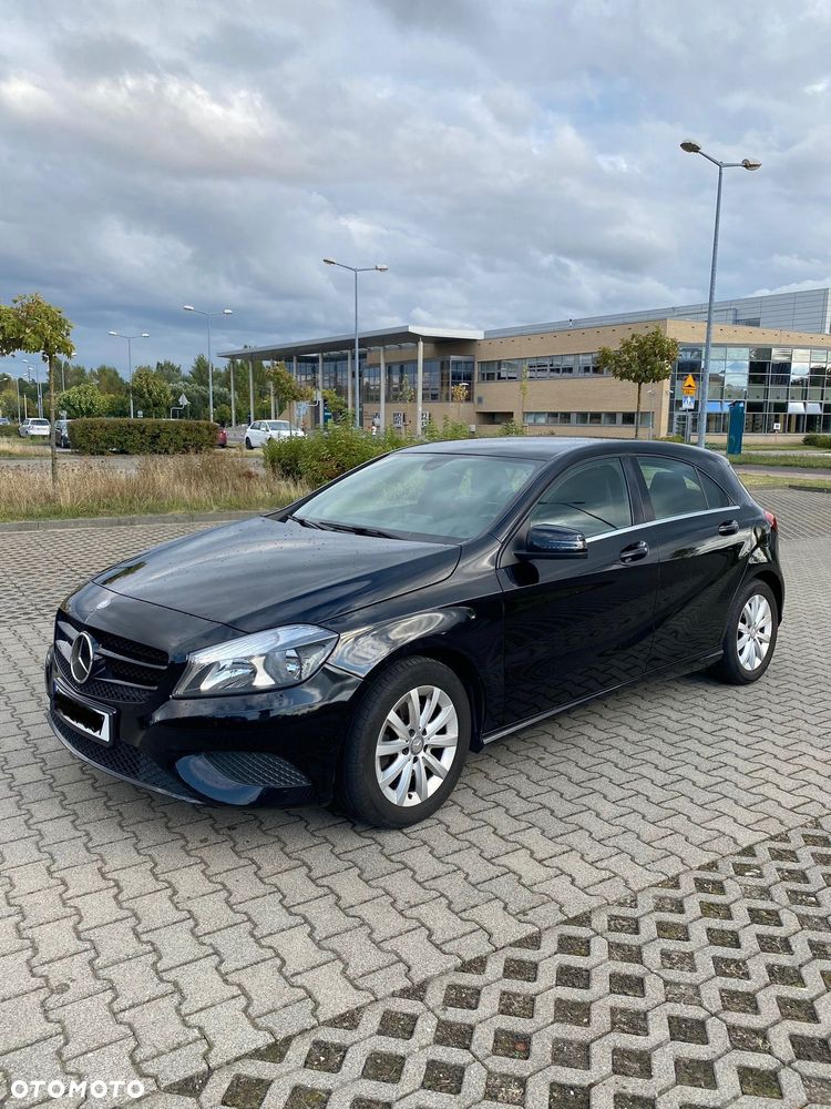 Mercedes-Benz Klasa A 180 (BlueEFFICIENCY) - 1