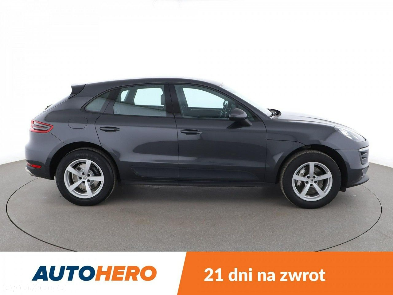 Porsche Macan Standard - 10