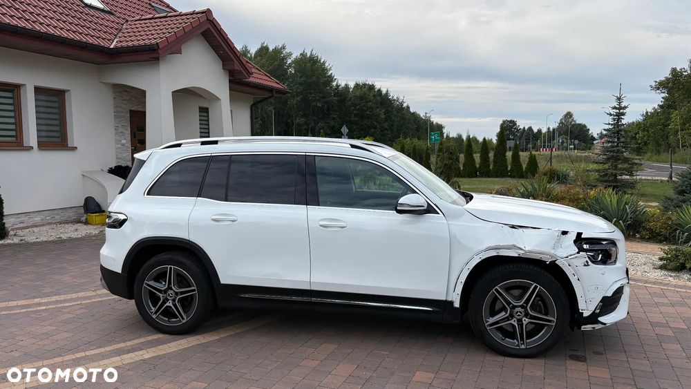 Mercedes-Benz GLB 200 4-Matic AMG Line 8G-DCT - 11