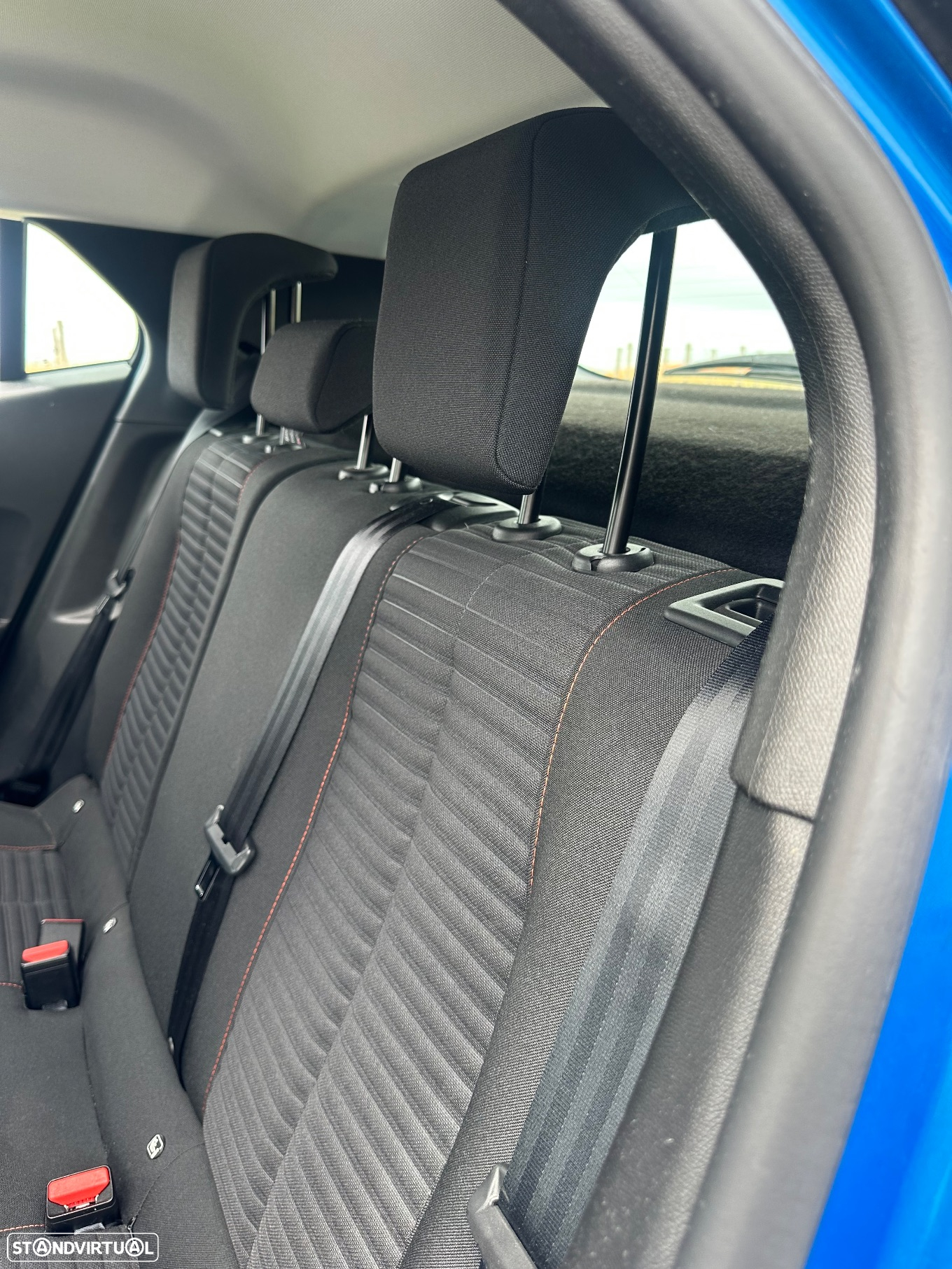 Peugeot 2008 1.2 PureTech Active - 12