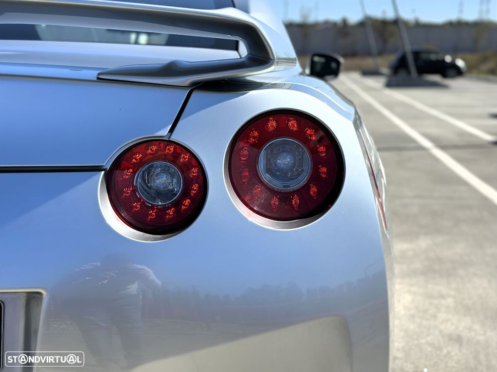 Nissan GT-R 3.8 V6 Premium Edition - 9