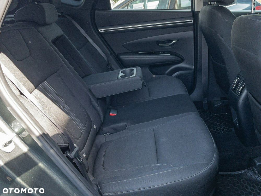 Hyundai Tucson 1.6 T-GDi HEV Executive 2WD - 27
