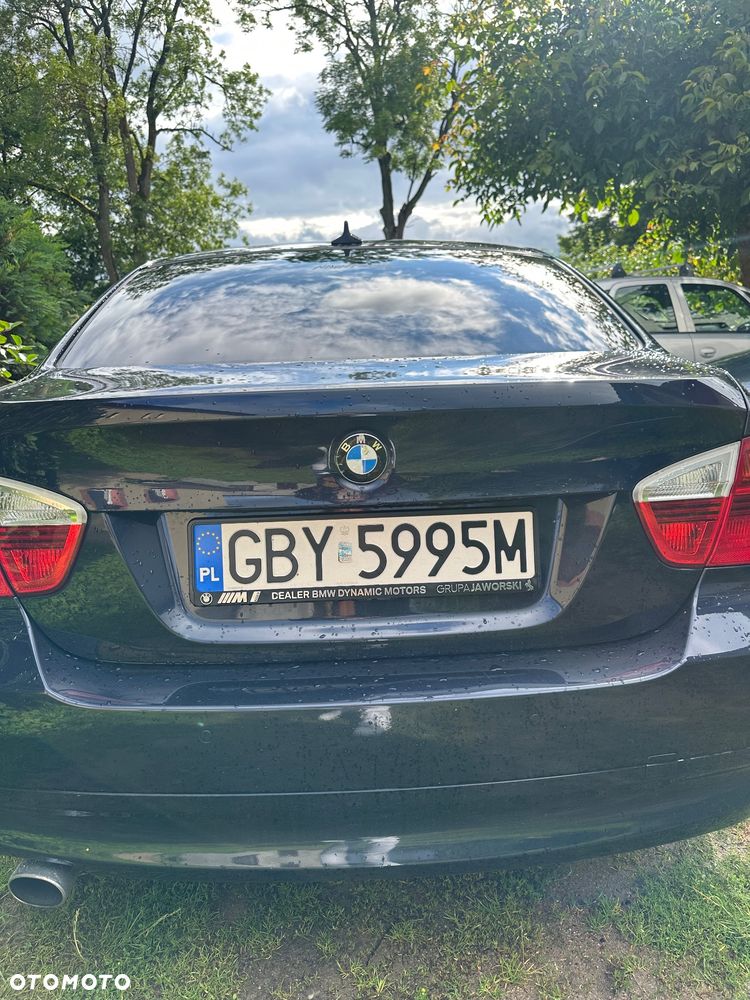 BMW Seria 3 320i - 3