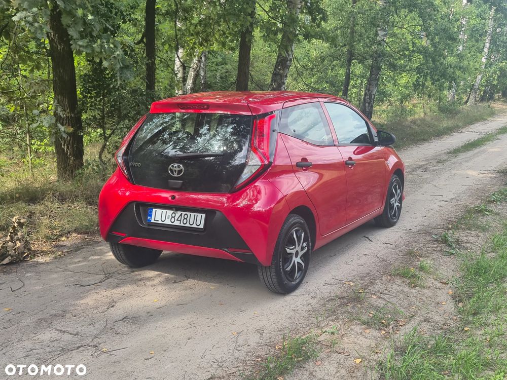 Toyota Aygo x-play - 10