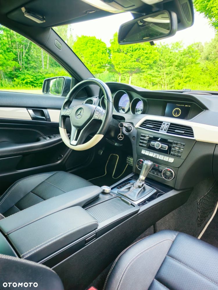 Mercedes-Benz Klasa C 180 (BlueEFFICIENCY) 7G-TRONIC - 17