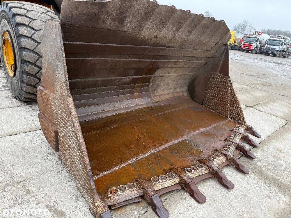 Volvo L220H / 2015 / Full Serwis Volvo / Piękna - 18