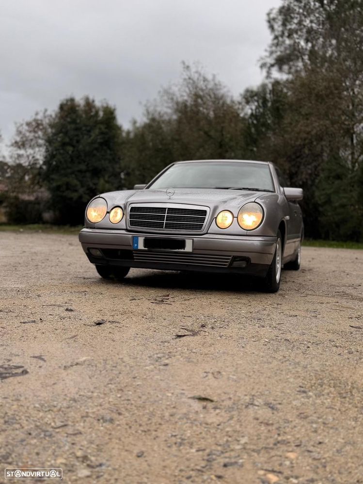 Mercedes-Benz E 220 CDI Classic - 11