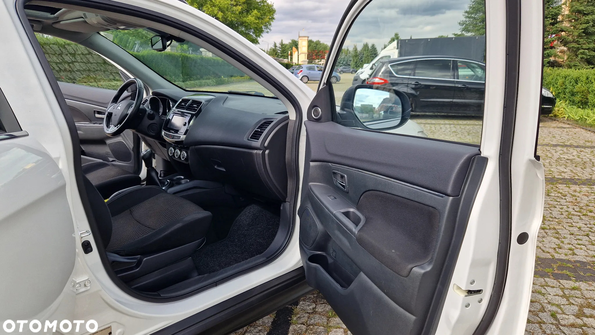 Mitsubishi ASX 1.6 Invite Navi - 28